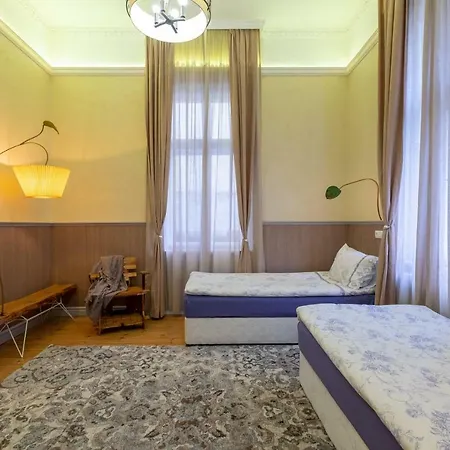 Temptation In - 24h Self Check-in Apartman